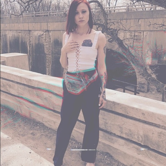 Meet your Posher, Jackie - Picture 3 of 6